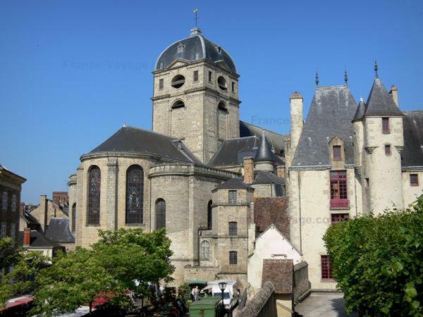 Willa Santa Maria Saint-Ouen-de-Mimbré Zewnętrze zdjęcie